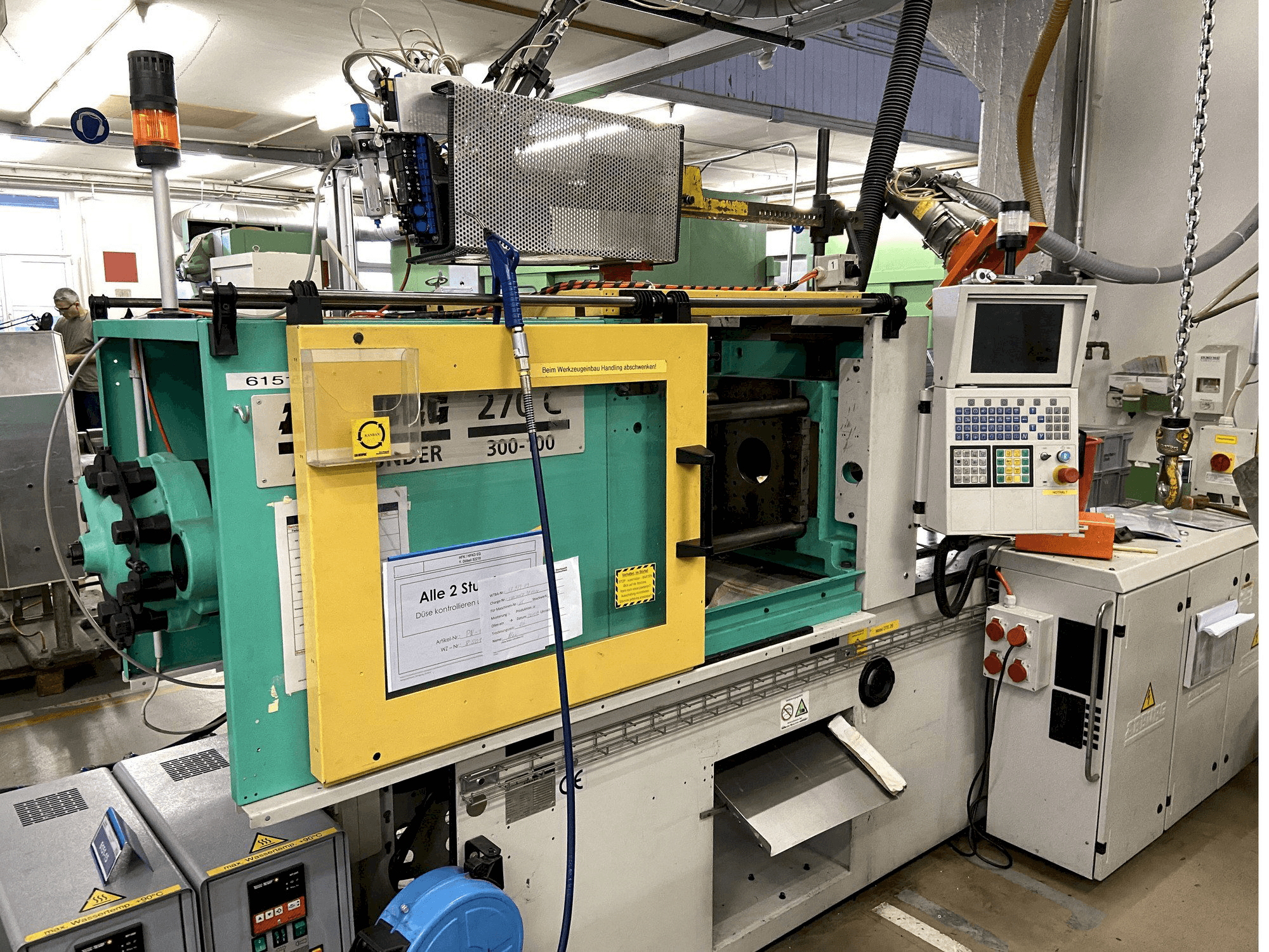 Mašīnas Arburg ALLROUNDER 270 C 300 - 100 pretskats