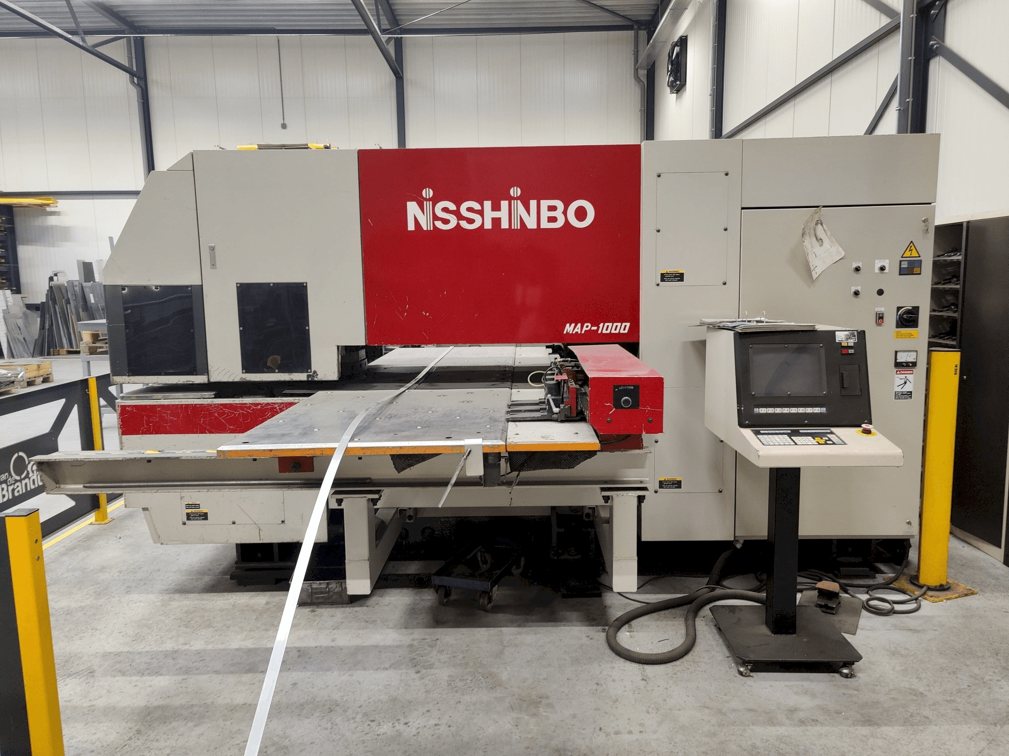 Mašīnas Nisshinbo MAP-1000 pretskats