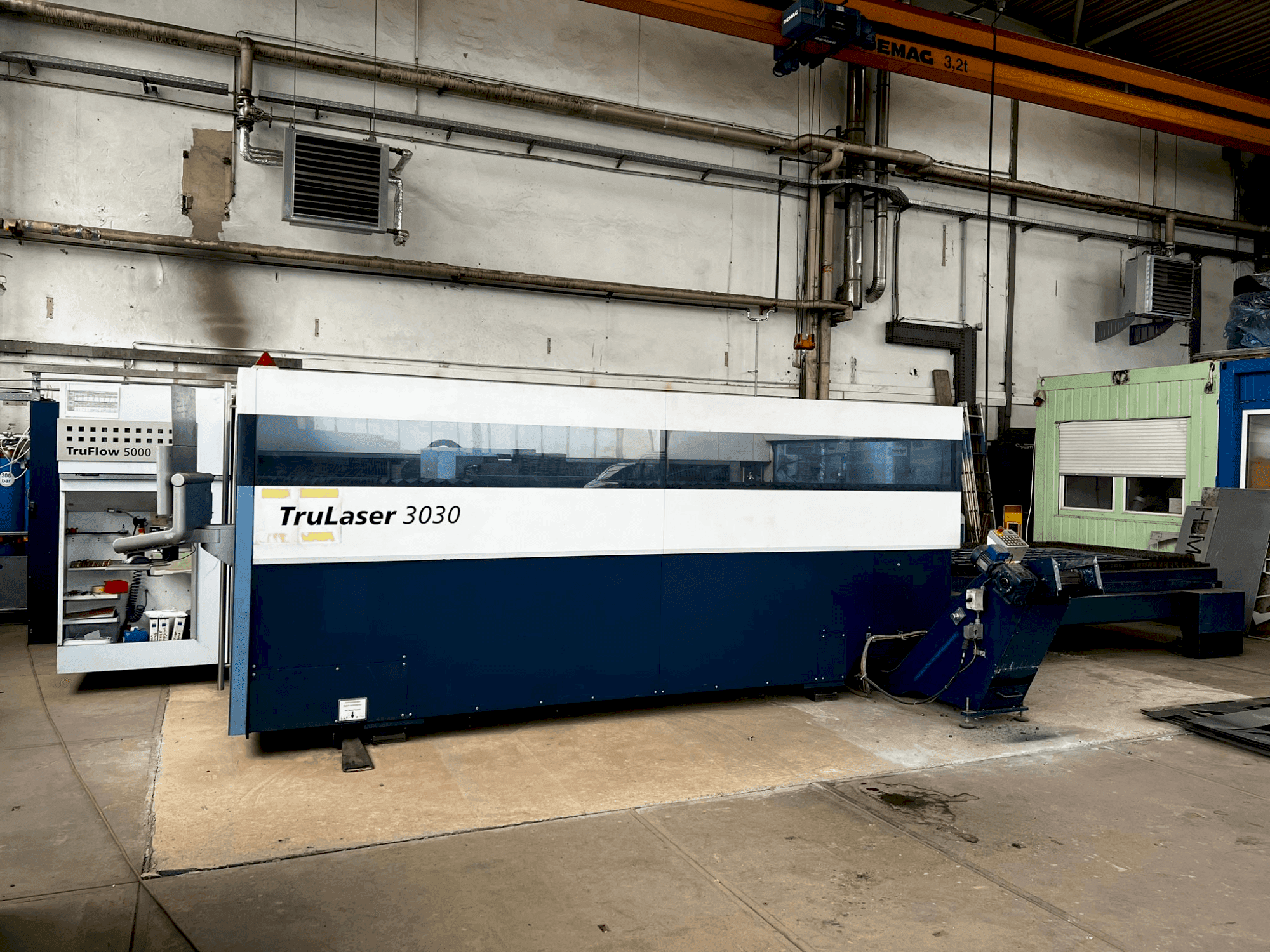 Mašīnas TRUMPF TruLaser 3030 pretskats