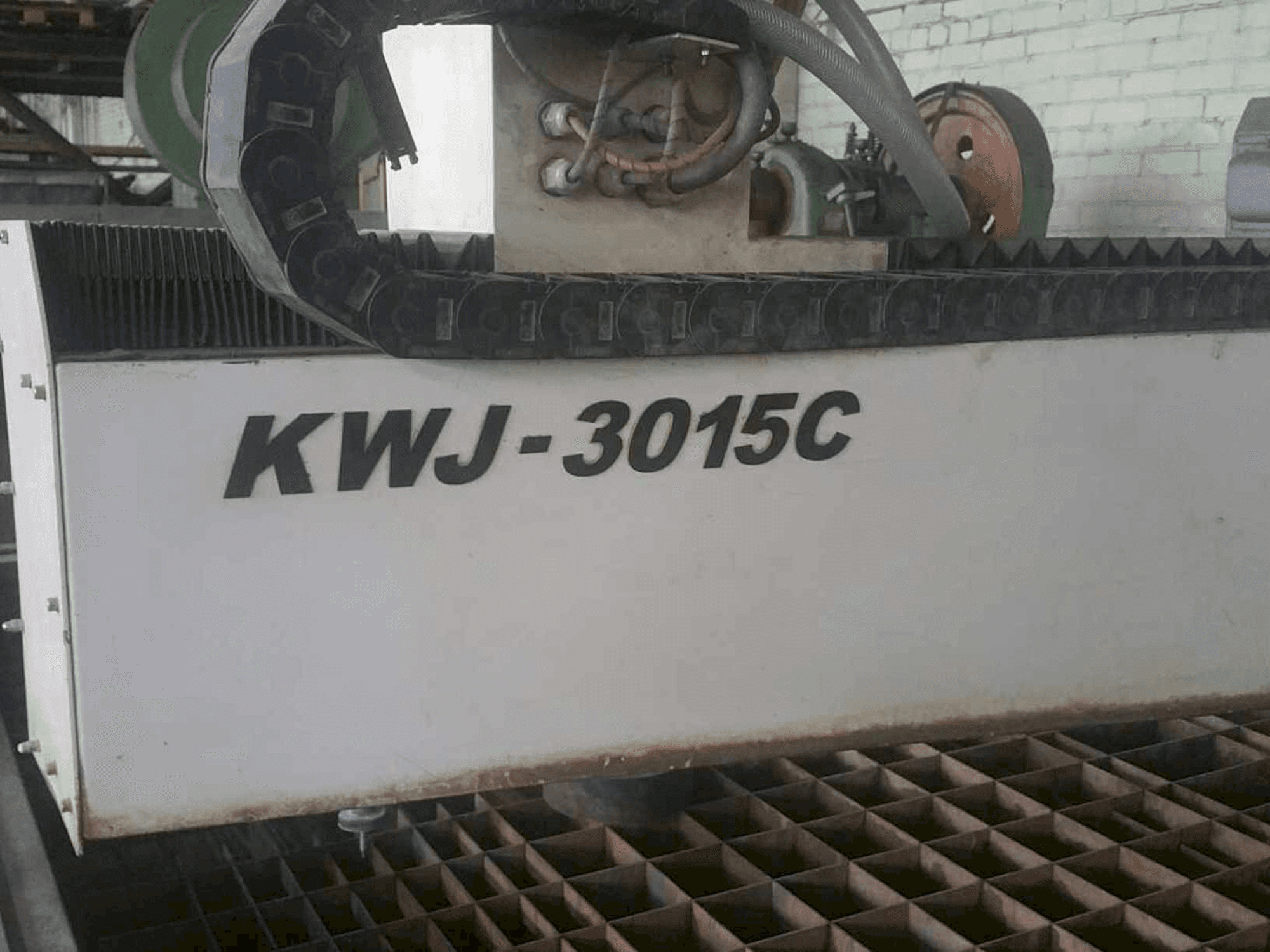 Mašīnas Kenner KWJ 3020 C KMT Streamline SL-V 30 pretskats