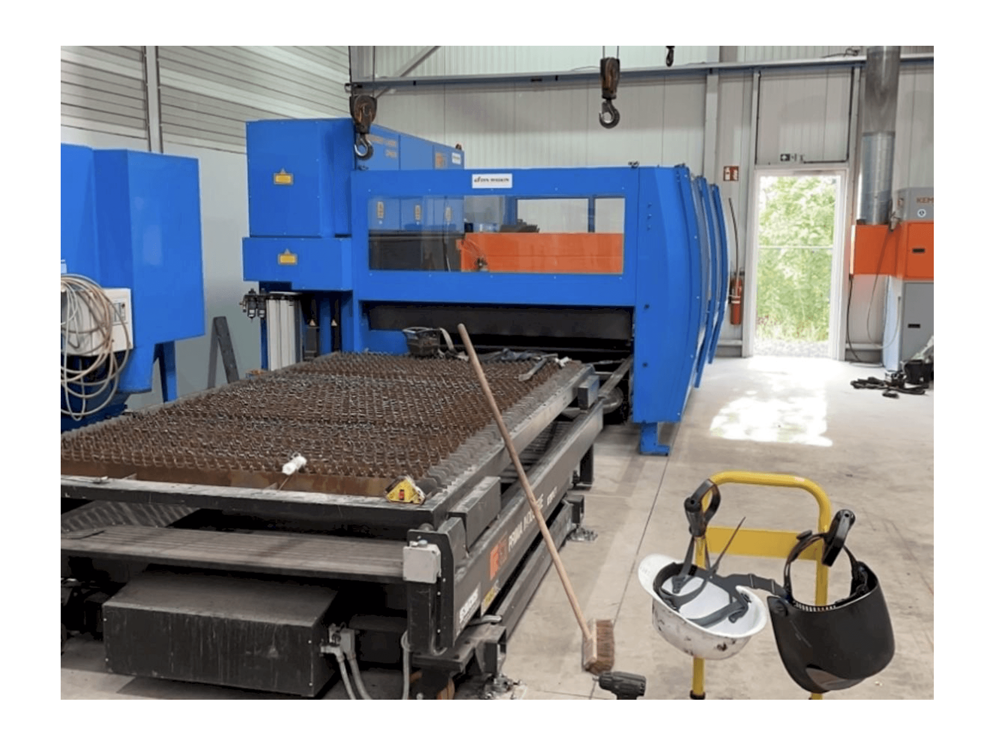 Mašīnas Prima Industrie Platino 1530 pretskats