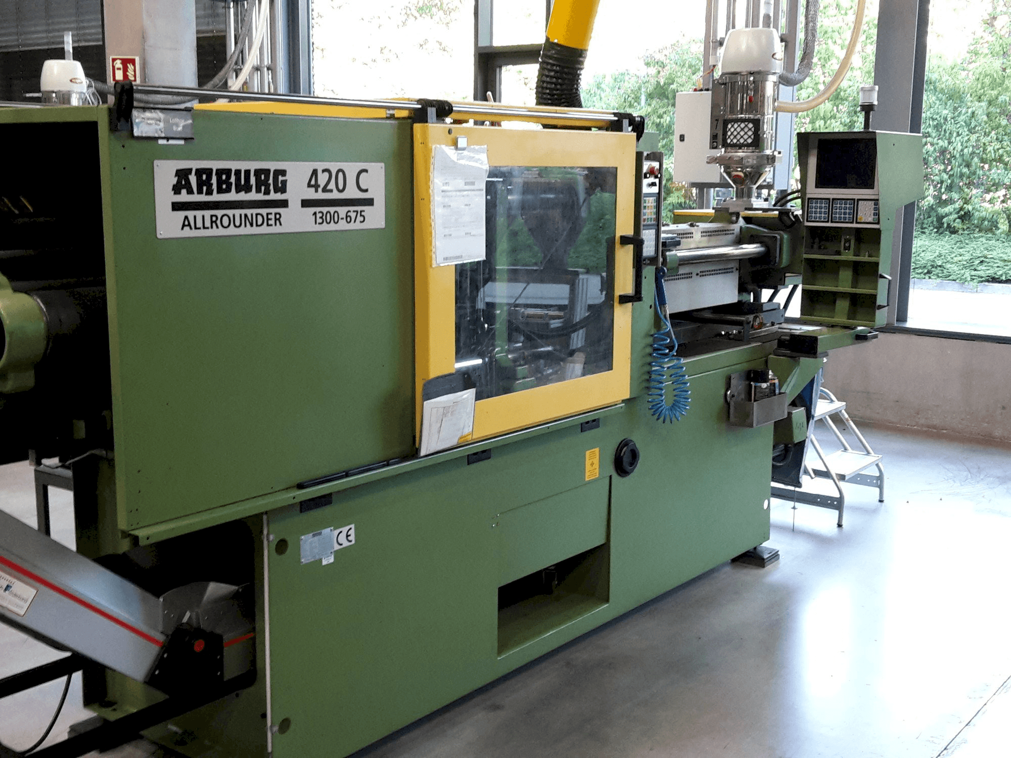 Mašīnas Arburg Allrounder 420 C 1300 - 675 pretskats