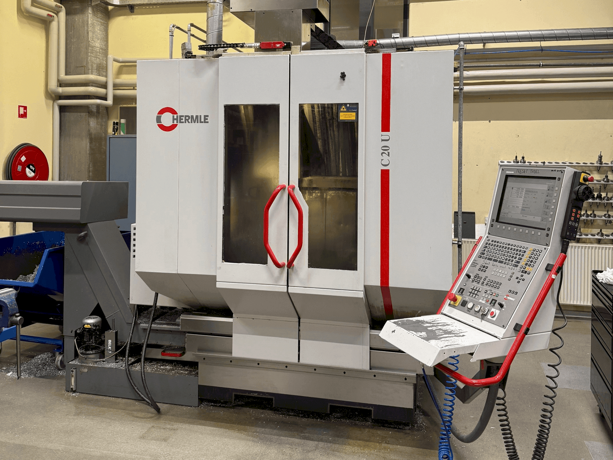 Mašīnas HERMLE C 20 U pretskats