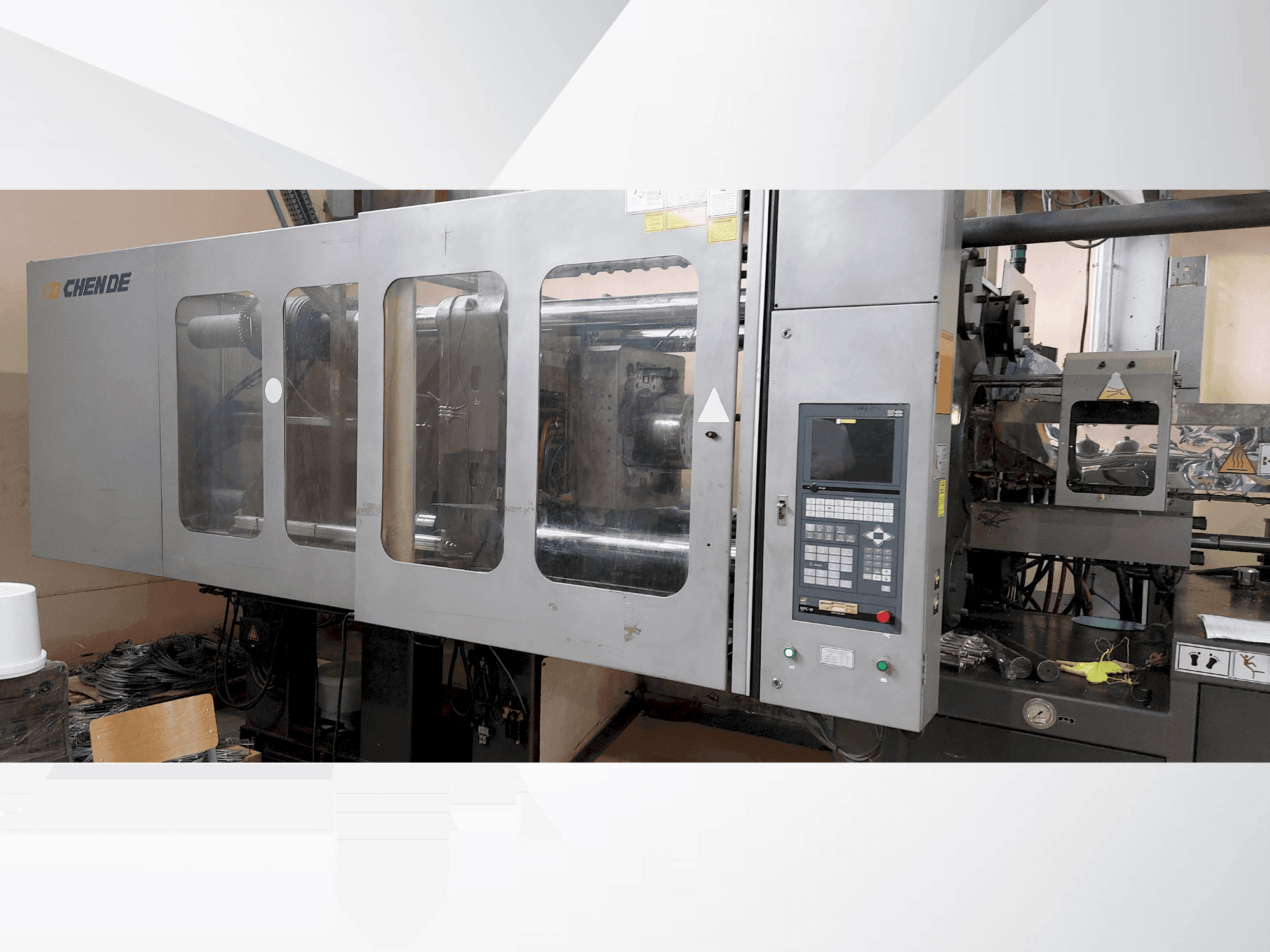 Mašīnas CHENDE CJ480M3V pretskats