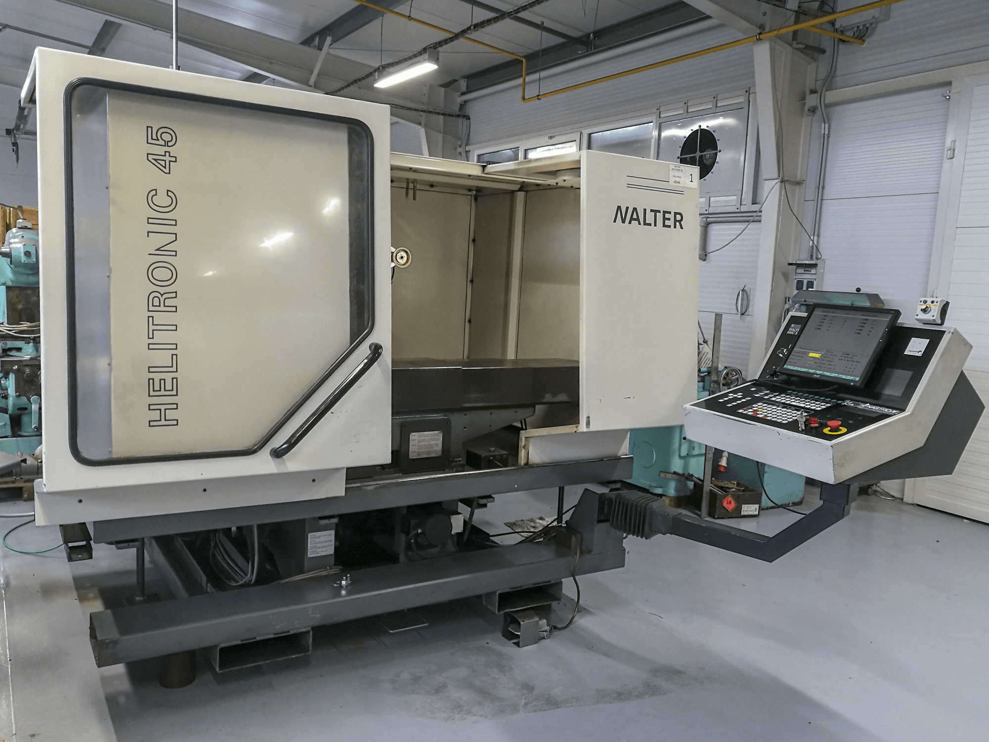 Mašīnas Walter AG Helitronic 45 skats no kreisās puses