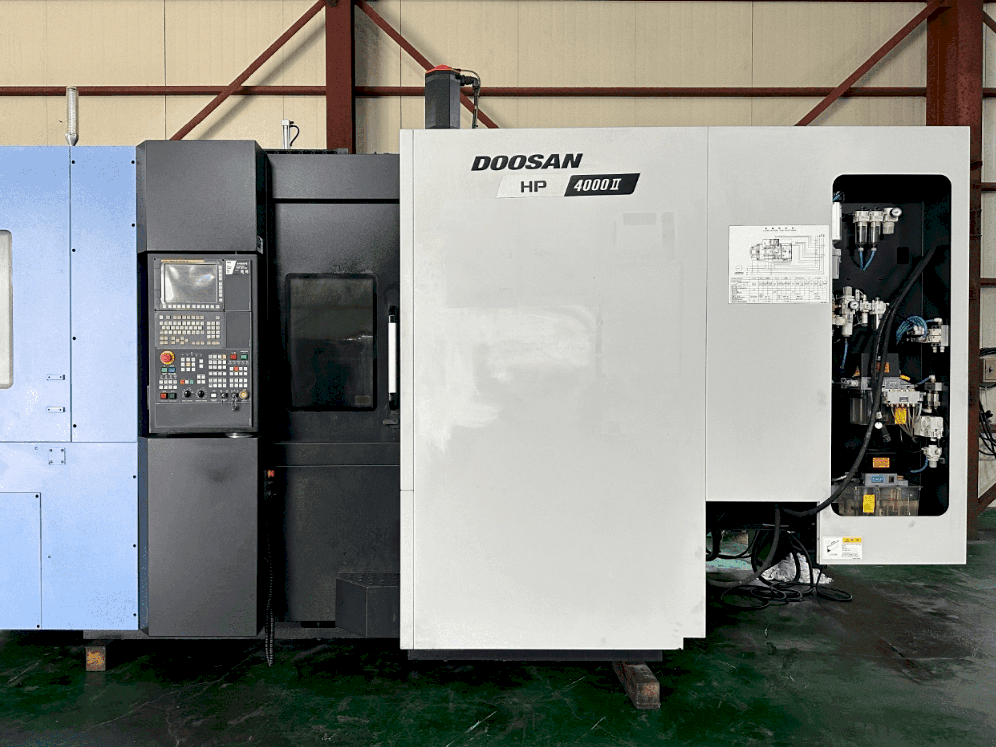 Mašīnas DOOSAN HP 4000 II pretskats