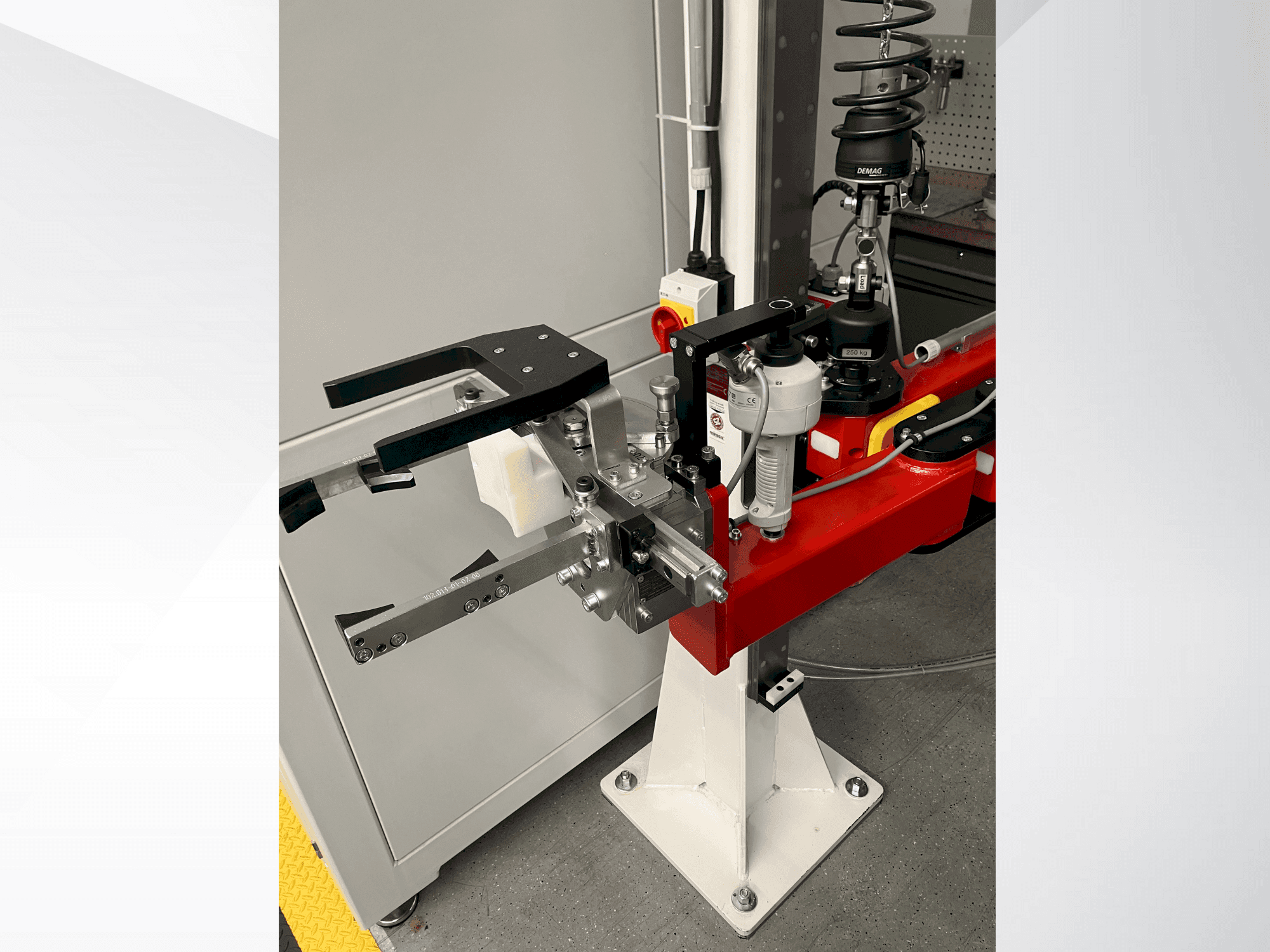 Mašīnas MIRECS EasyLift pretskats