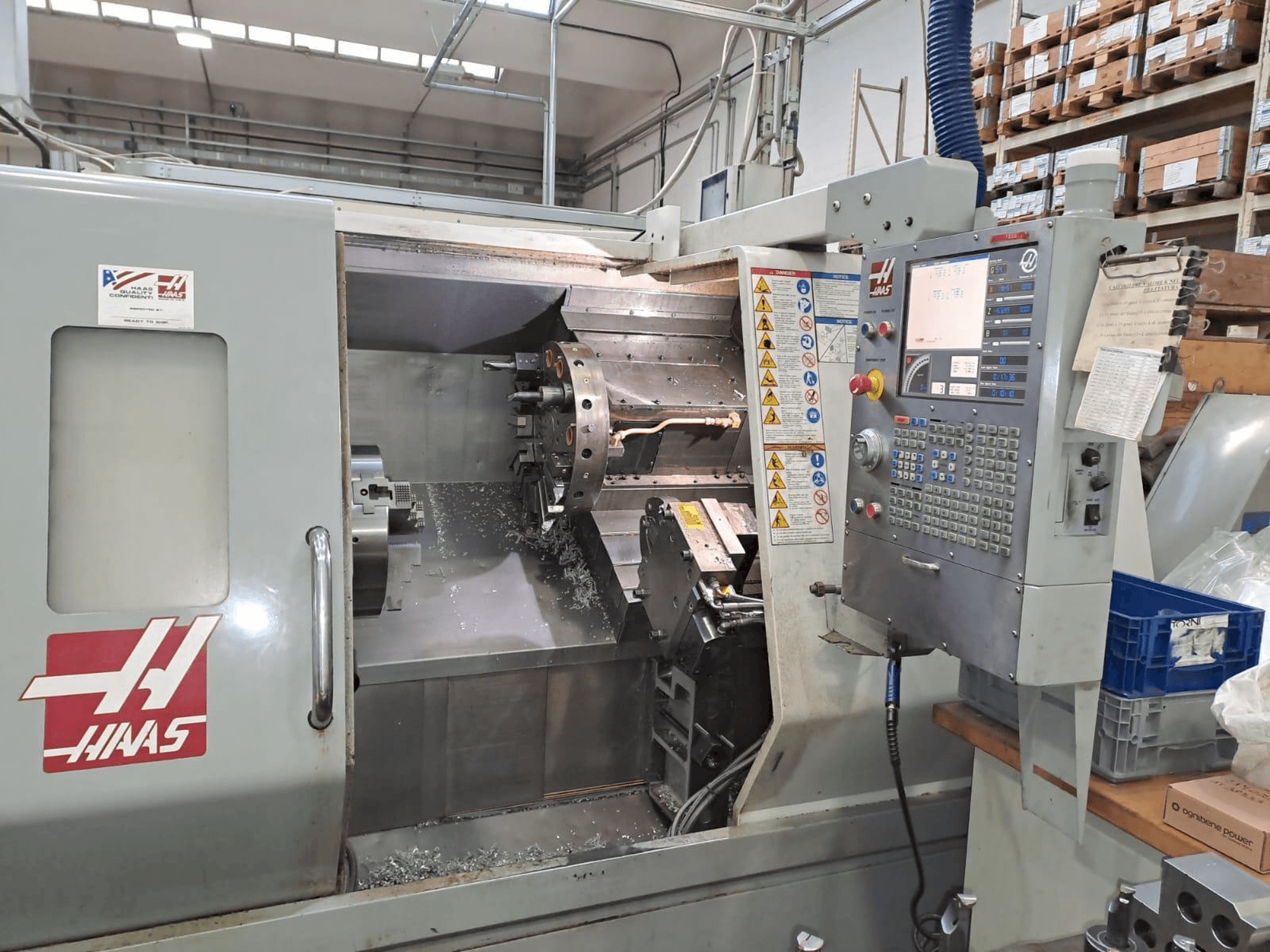 Mašīnas HAAS SL30 pretskats