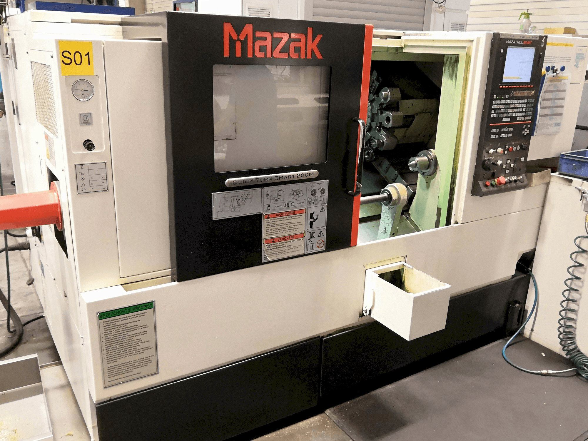 Mašīnas Mazak Quick Turn Smart 200M pretskats