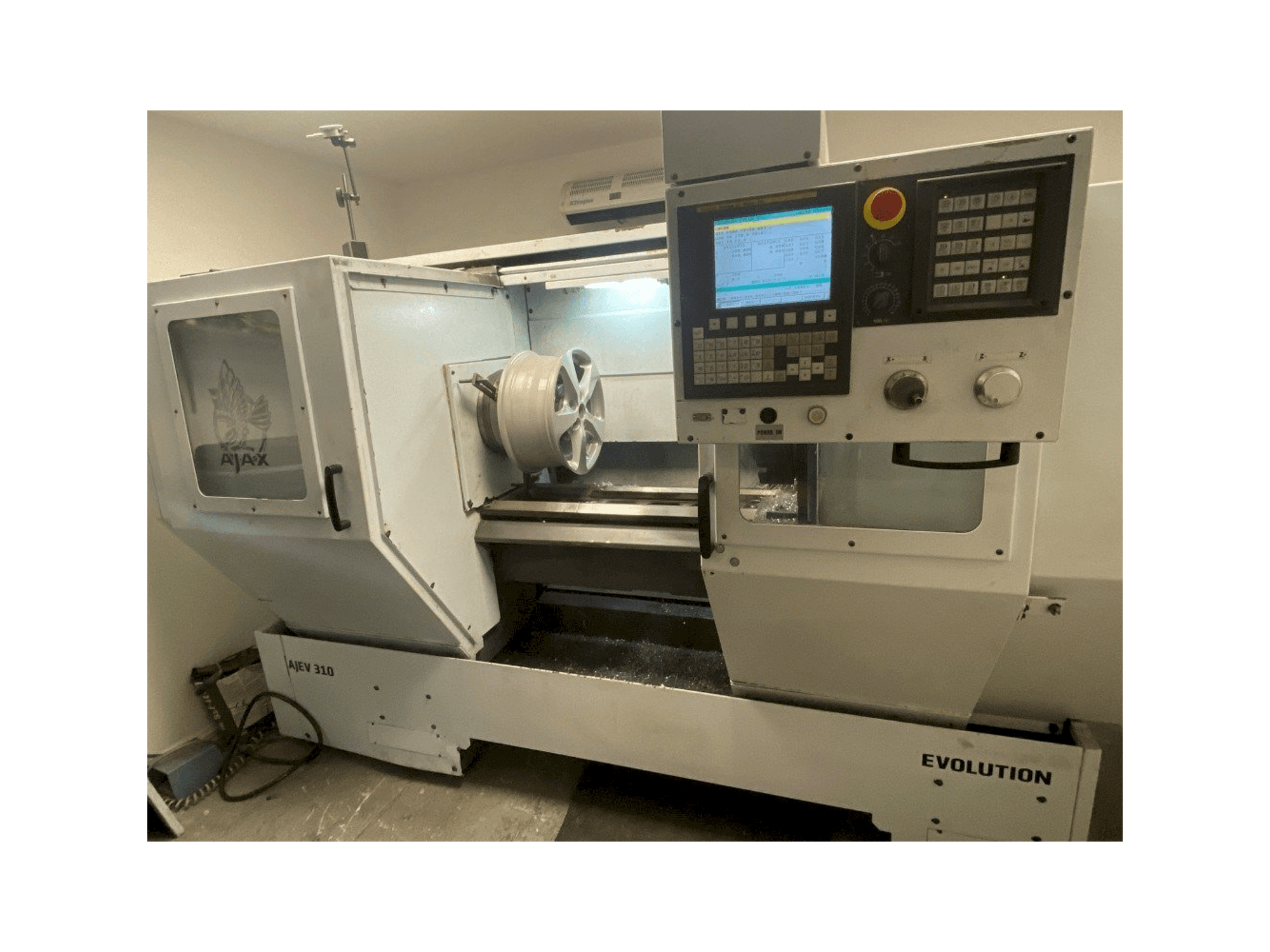 Mašīnas AJAX EVOLUTION AJEV 310 pretskats