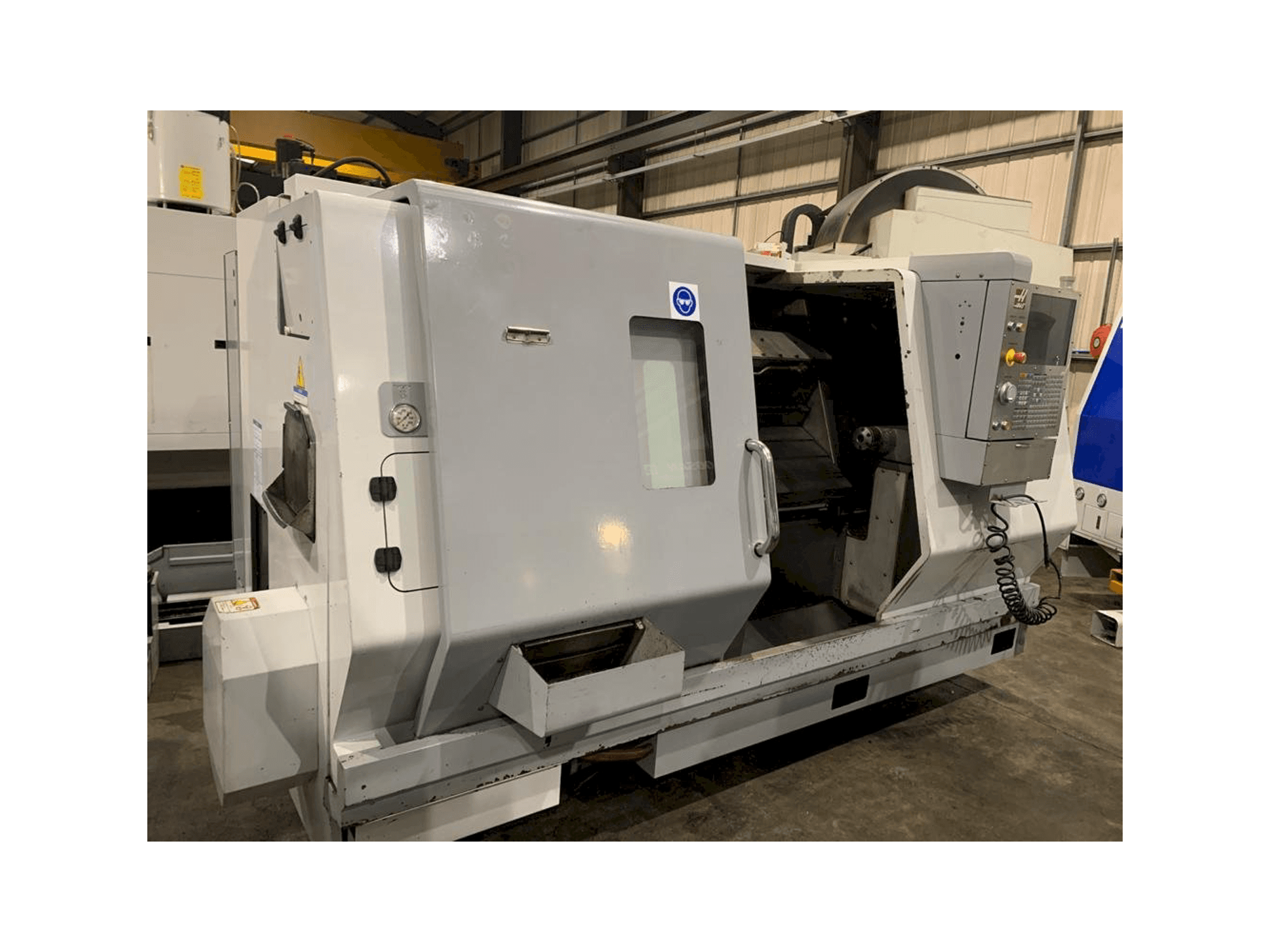 Mašīnas HAAS SL-30 THE pretskats