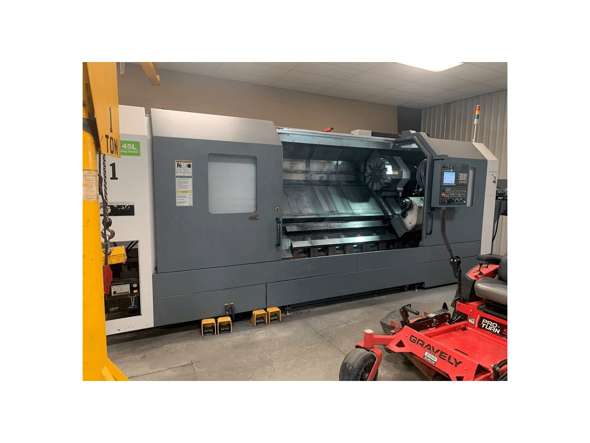 Mašīnas DMC DL 45L kreisās malas skats