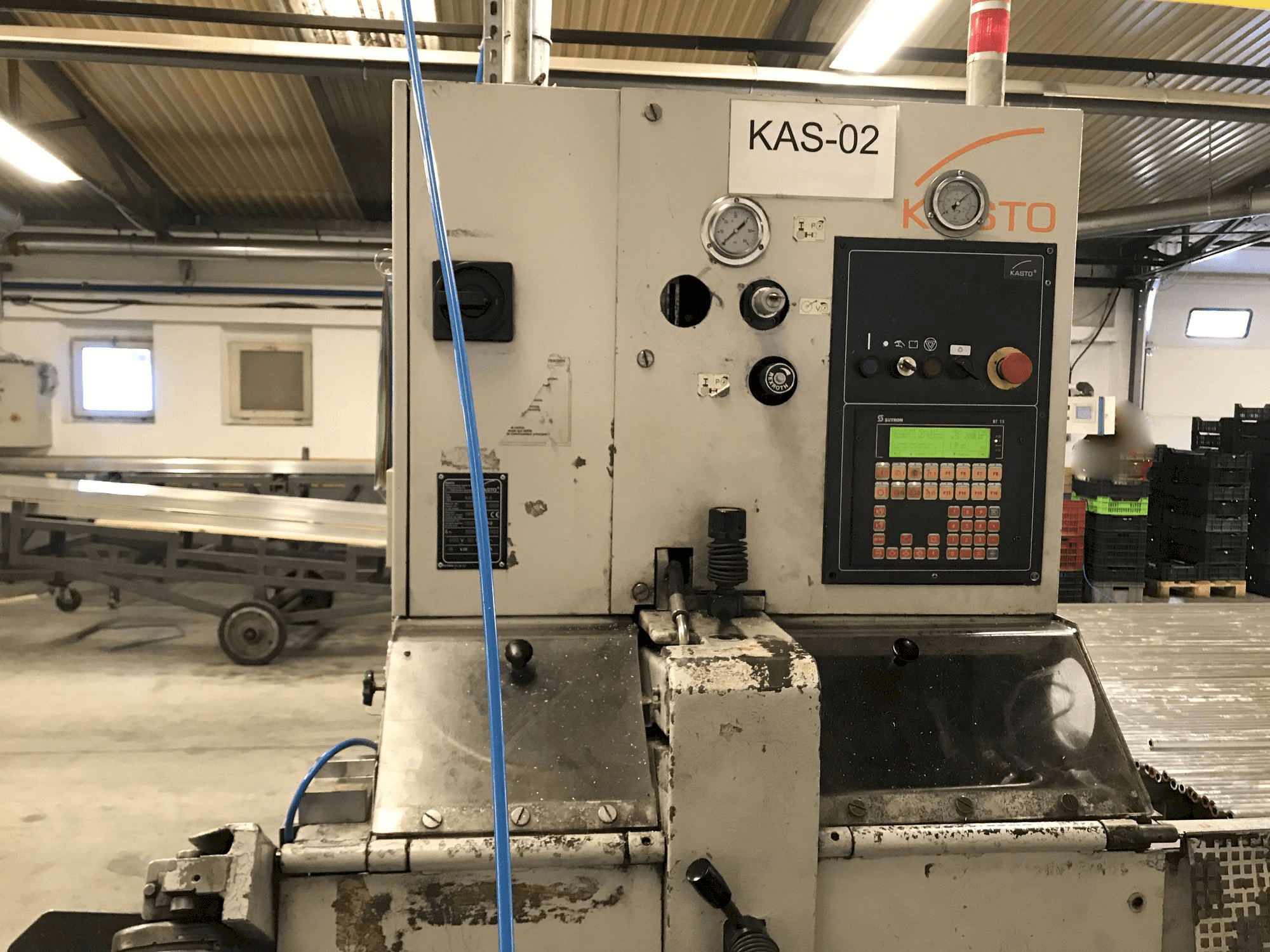 Mašīnas KASTO wa M9 pretskats