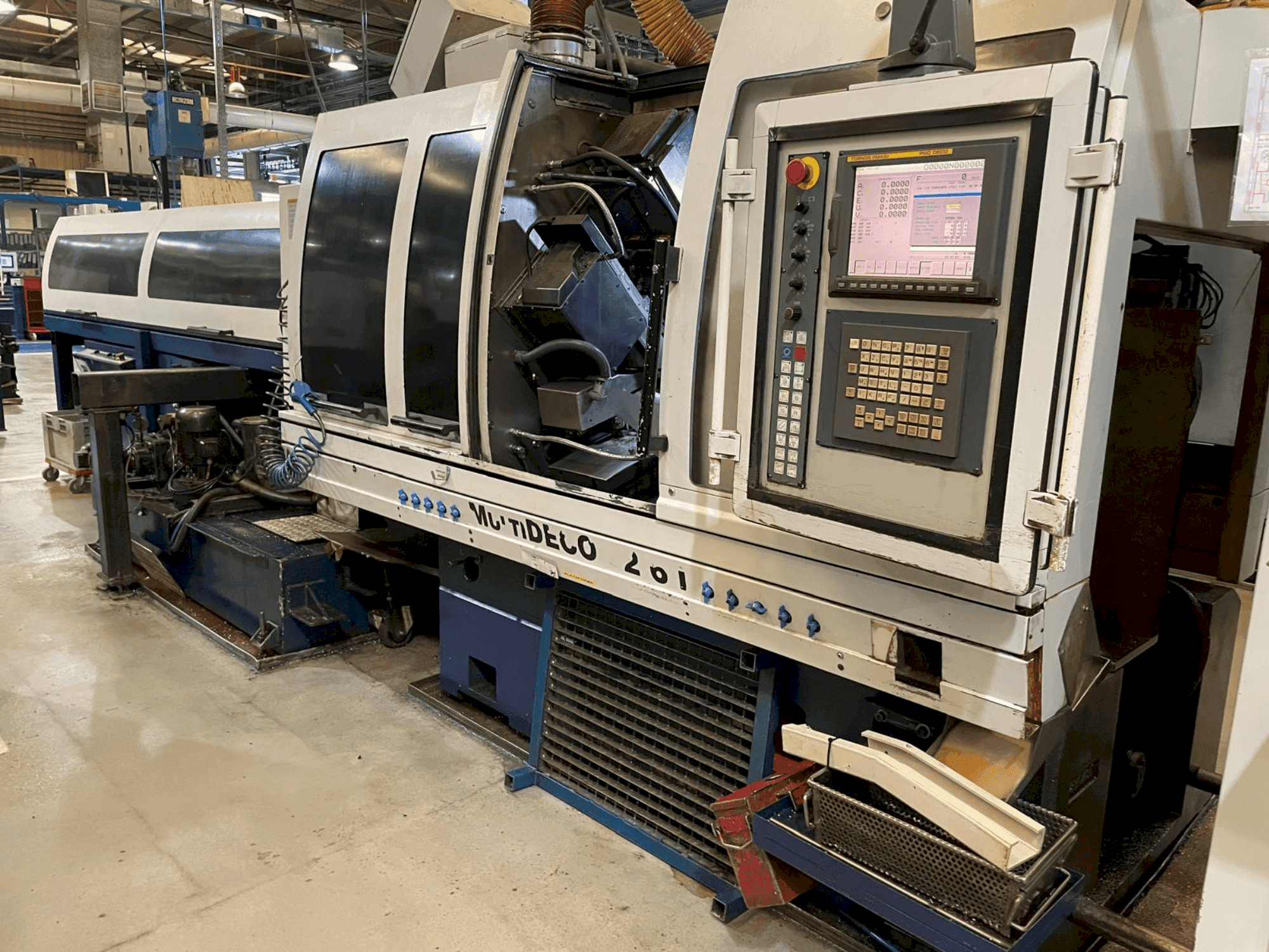 Mašīnas TORNOS MultiDeco 32-6i pretskats