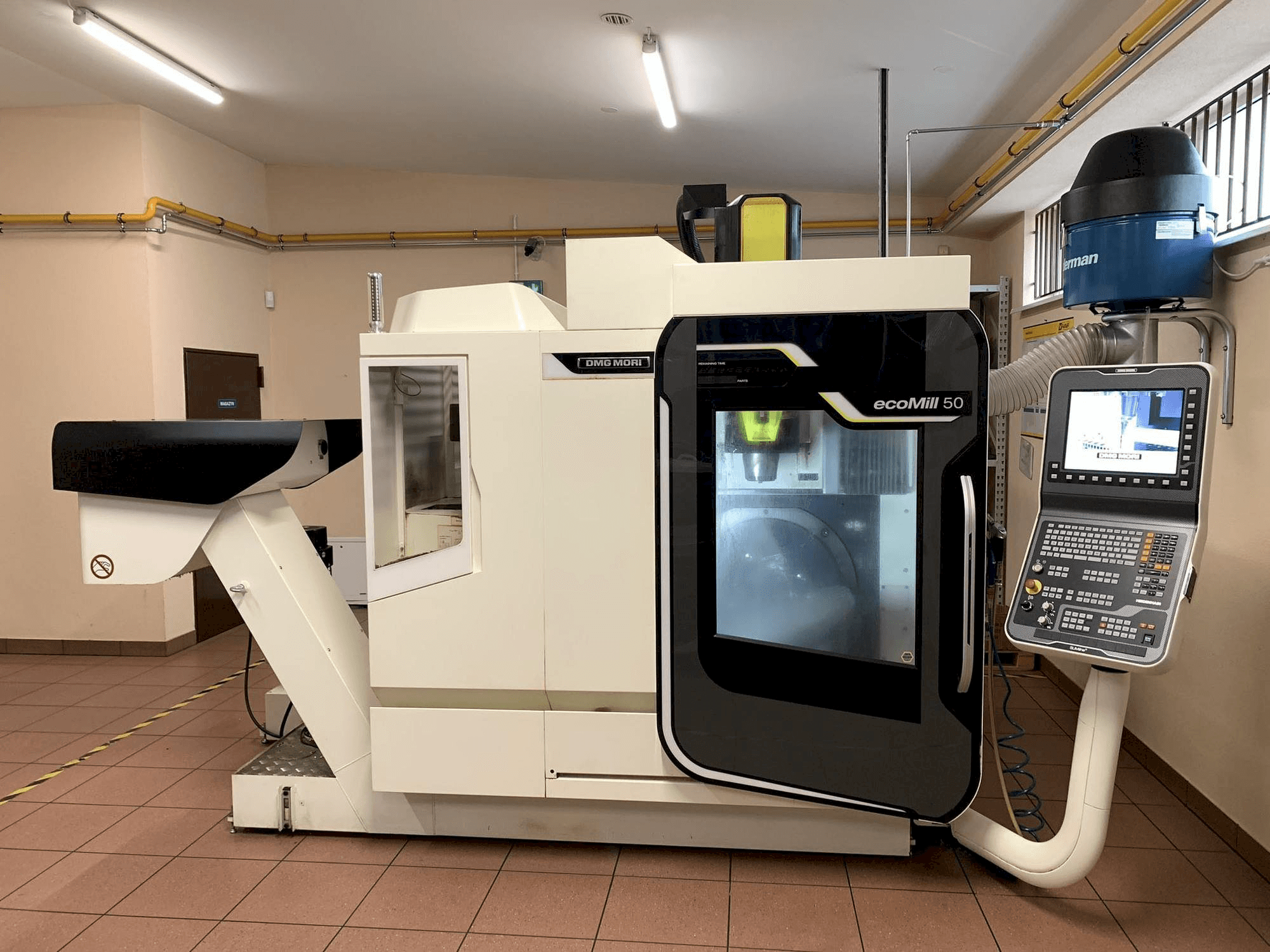 Mašīnas DMG MORI ecoMill 50 pretskats