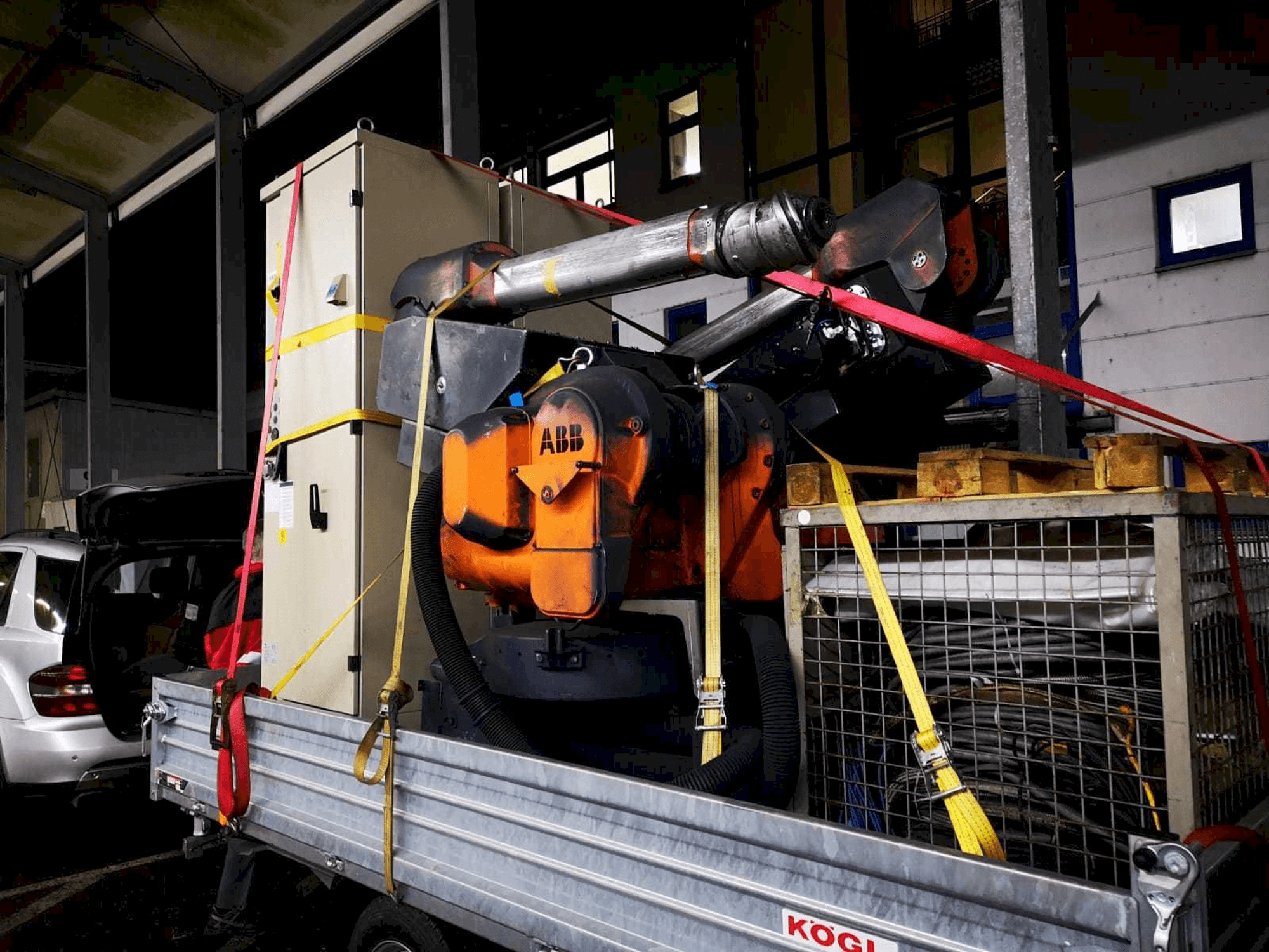 Mašīnas ABB IRB 5400 pretskats