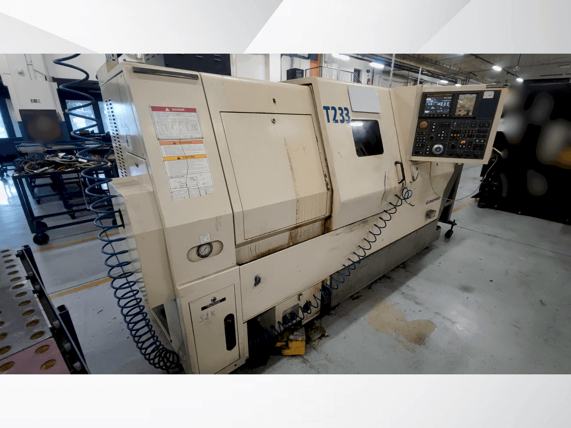 Mašīnas DAEWOO puma 240 LB pretskats