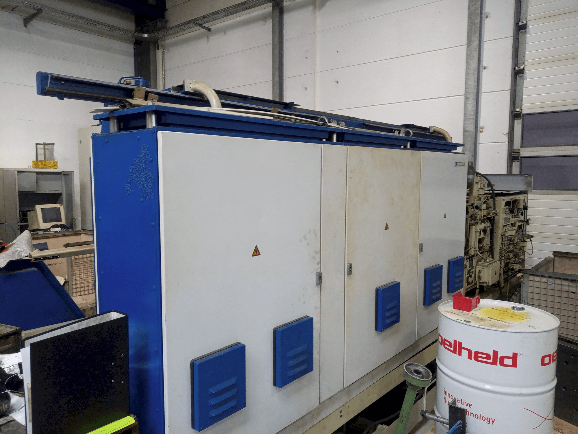 Mašīnas NILES DFS2-2 pretskats