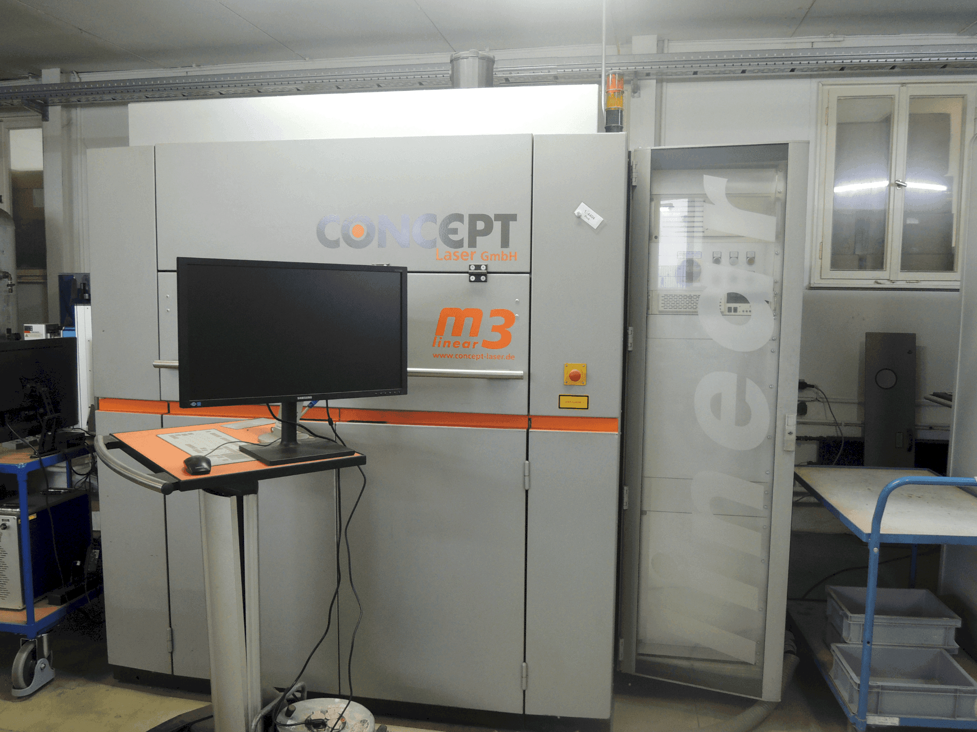 Mašīnas CONCEPT LASER LASER M3 Linear pretskats