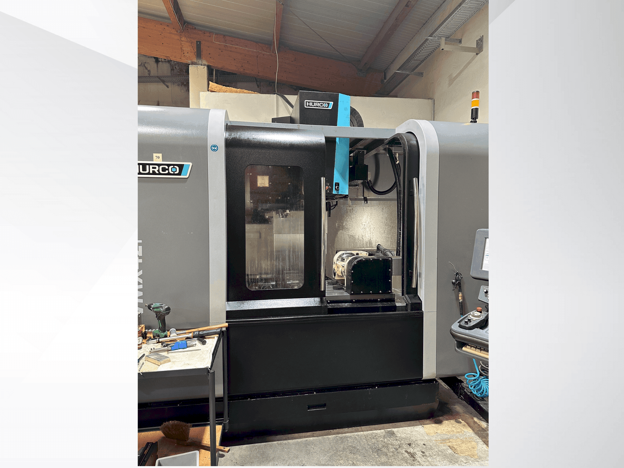 Mašīnas Hurco VMX 42i pretskats