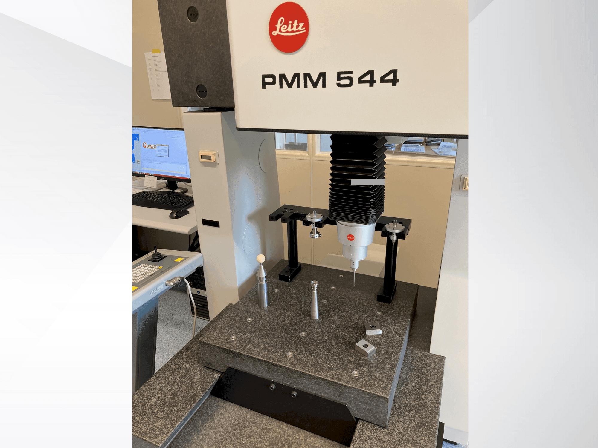Mašīnas LEITZ PMM 544 pretskats