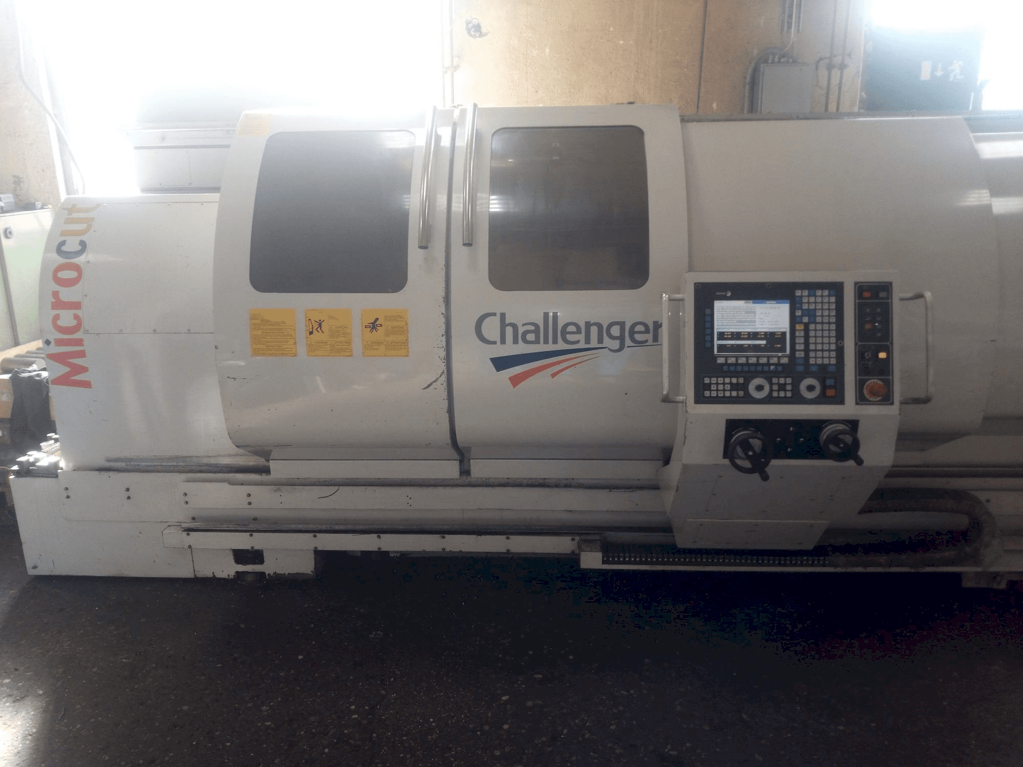 Mašīnas MICROCUT BNC 2280 pretskats