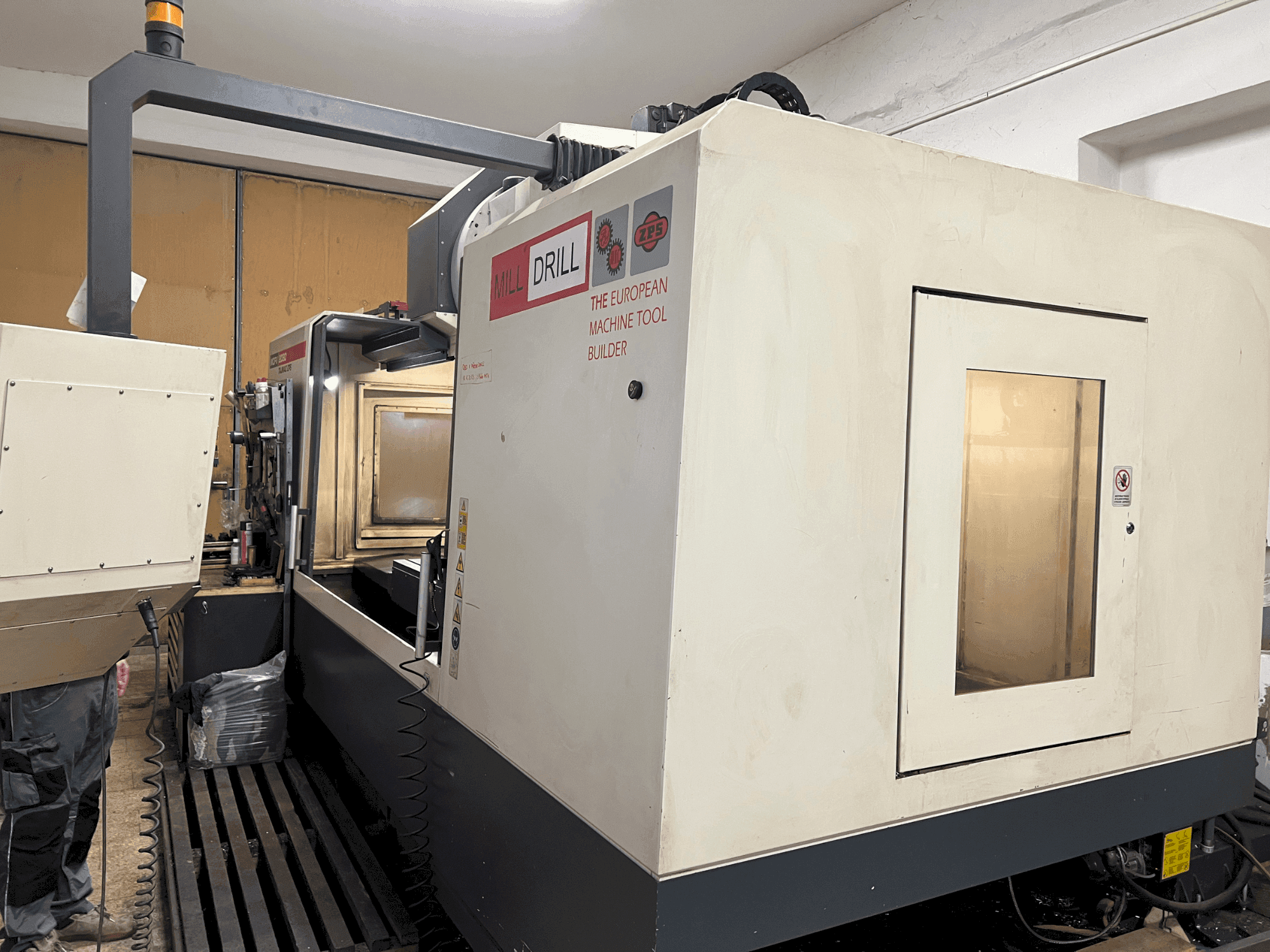 Mašīnas TAJMAC-ZPS MCFV 2080 pretskats