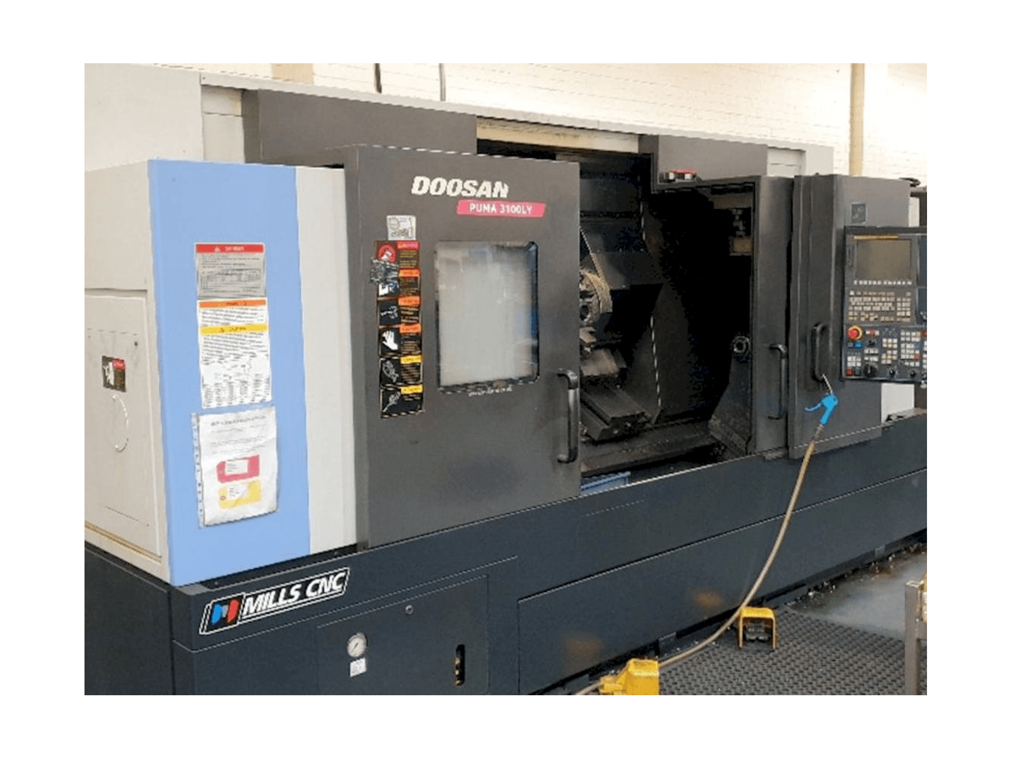 Mašīnas Doosan Puma 3100LY pretskats