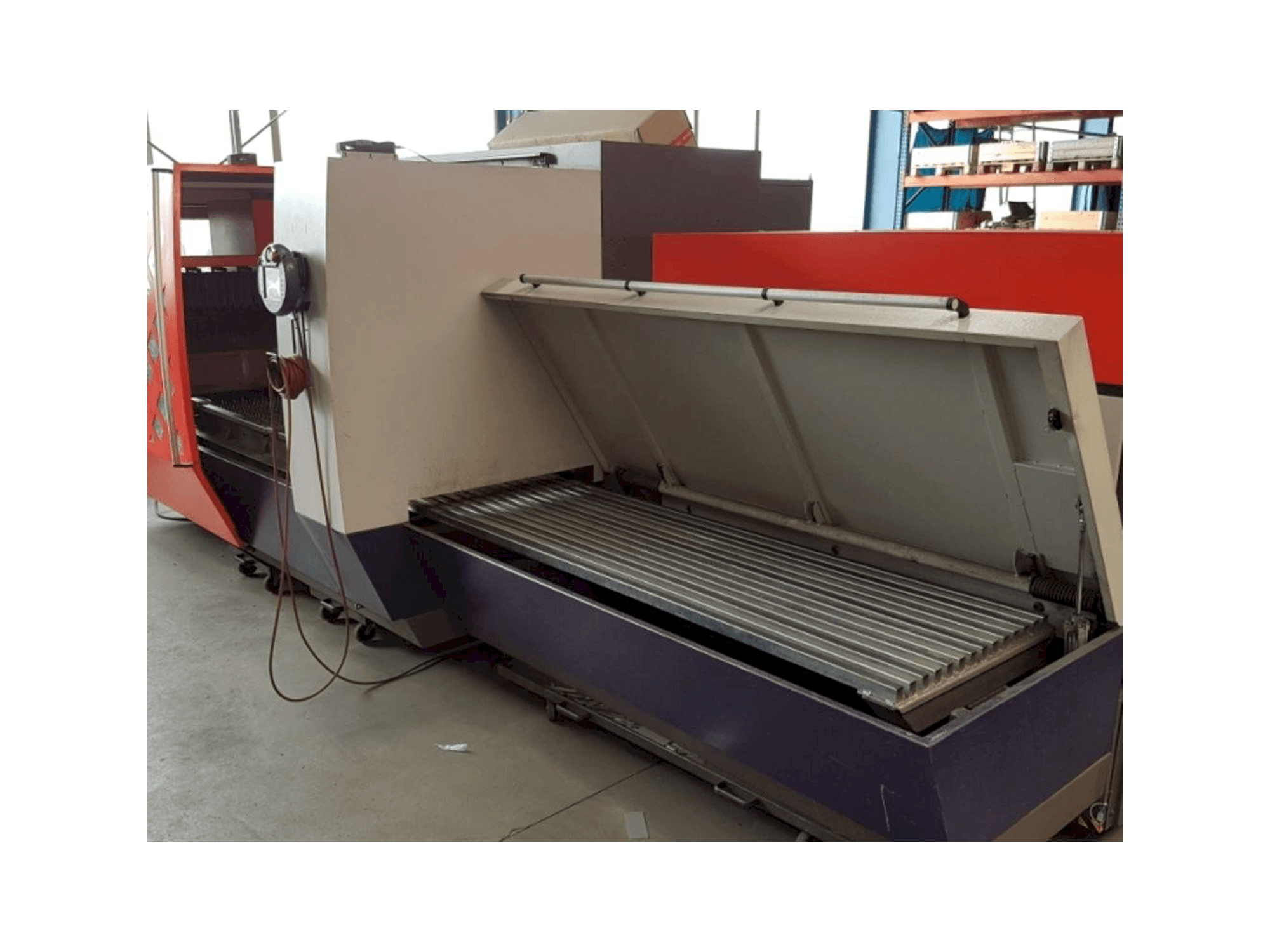 Mašīnas Bystronic Byvention 3015 pretskats