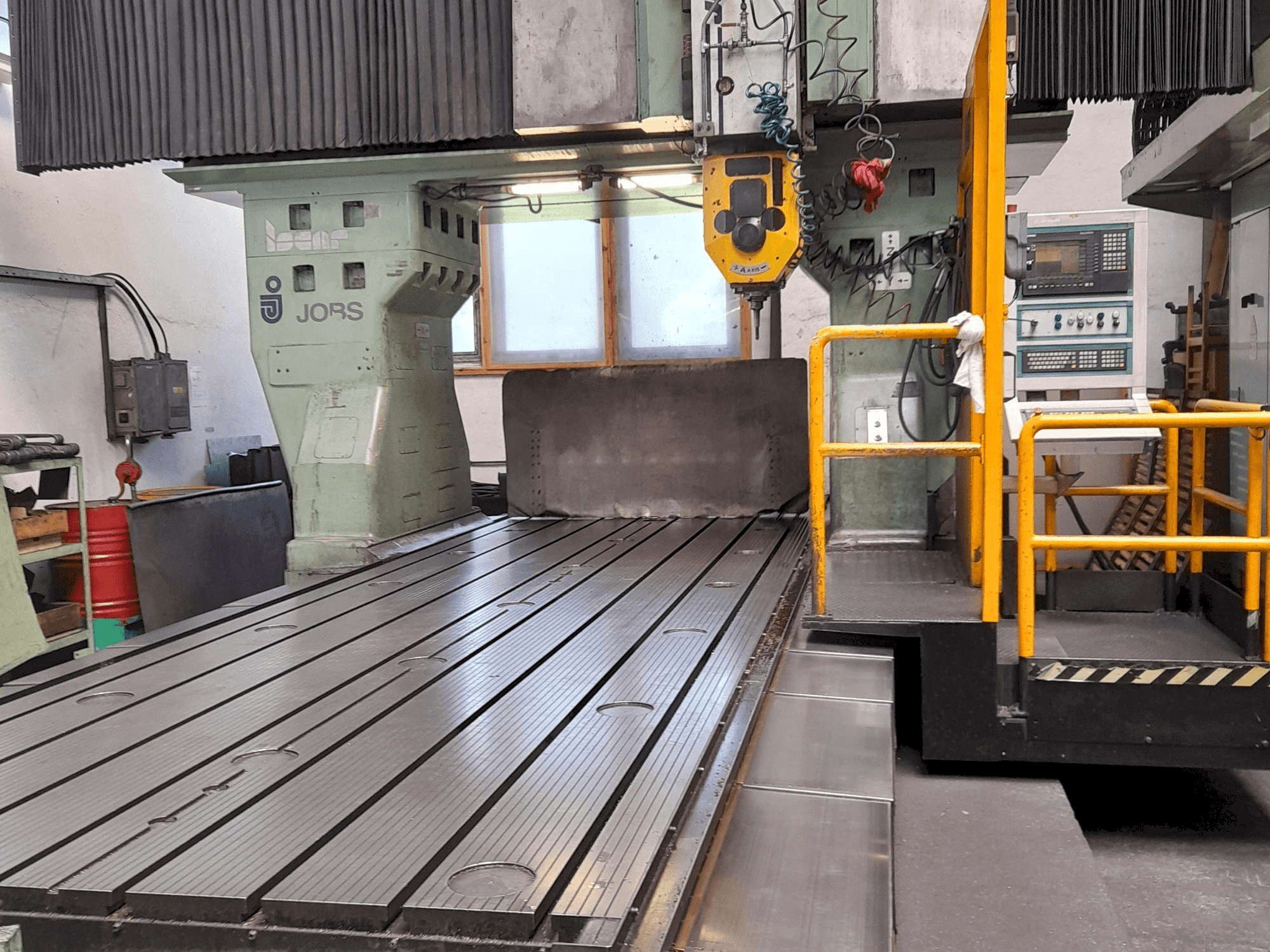 Mašīnas JOBS JoMach 243 pretskats