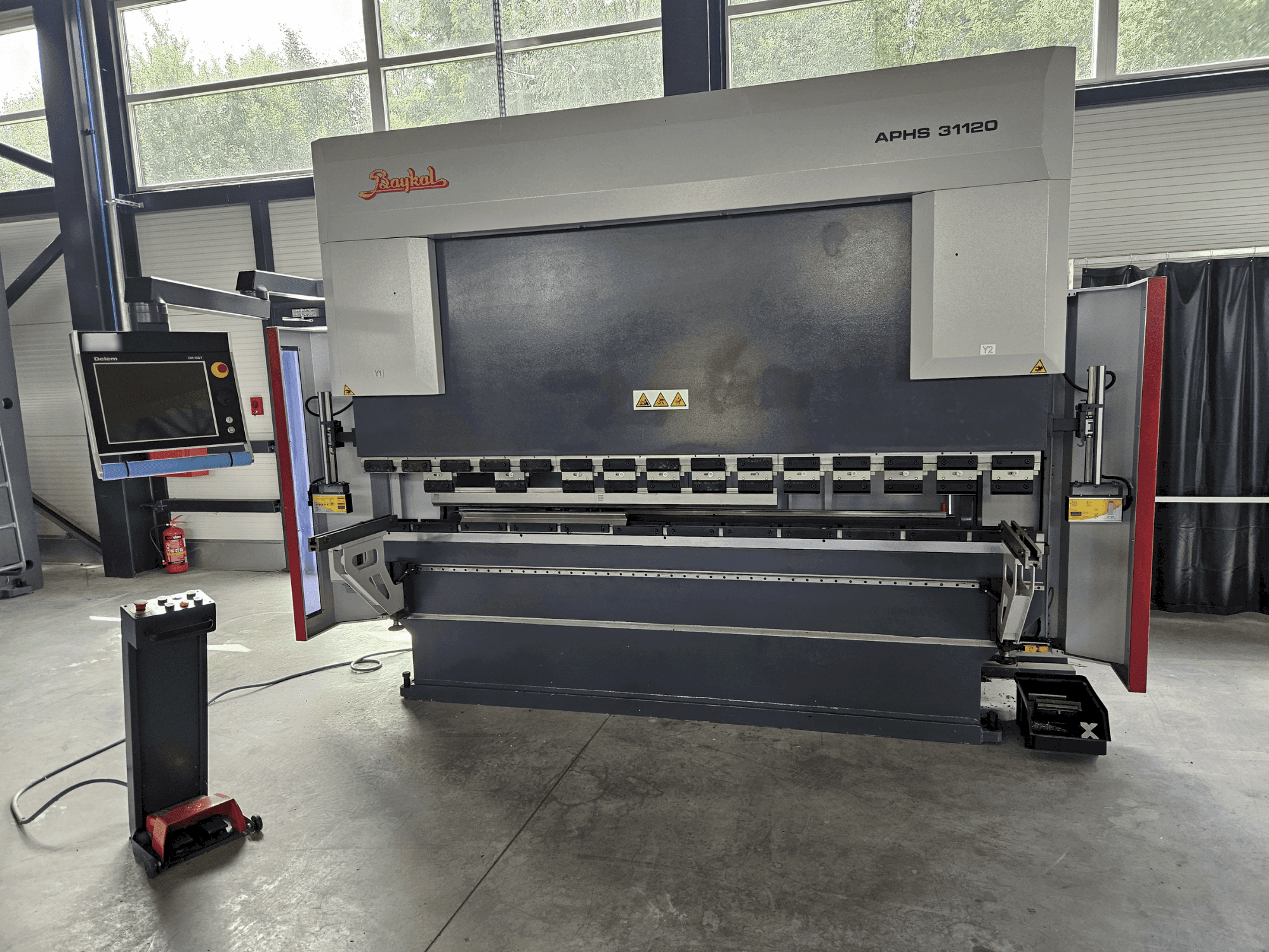 Mašīnas Baykal APHS 31120 pretskats