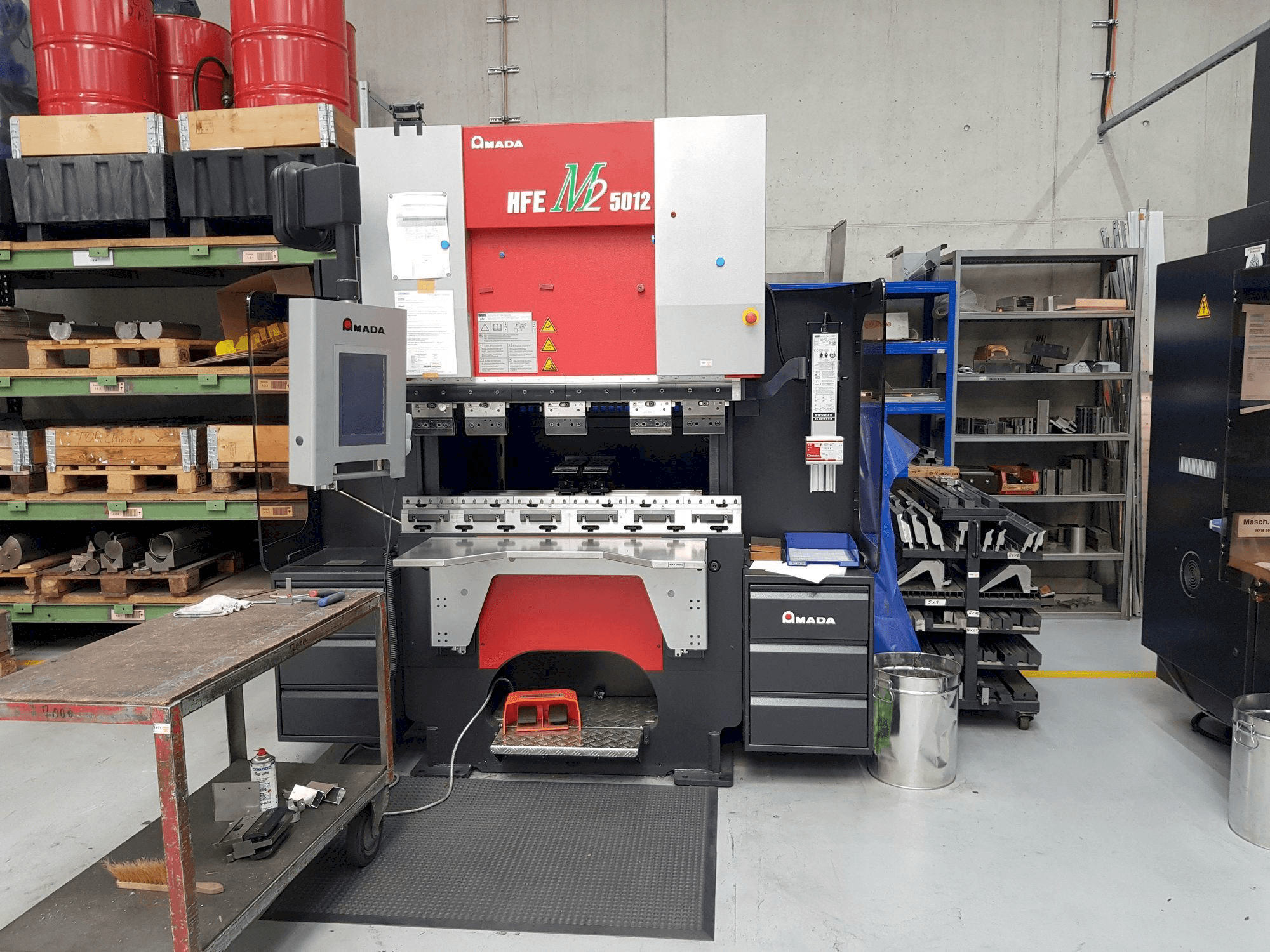 Mašīnas AMADA HFE M2 5012 pretskats