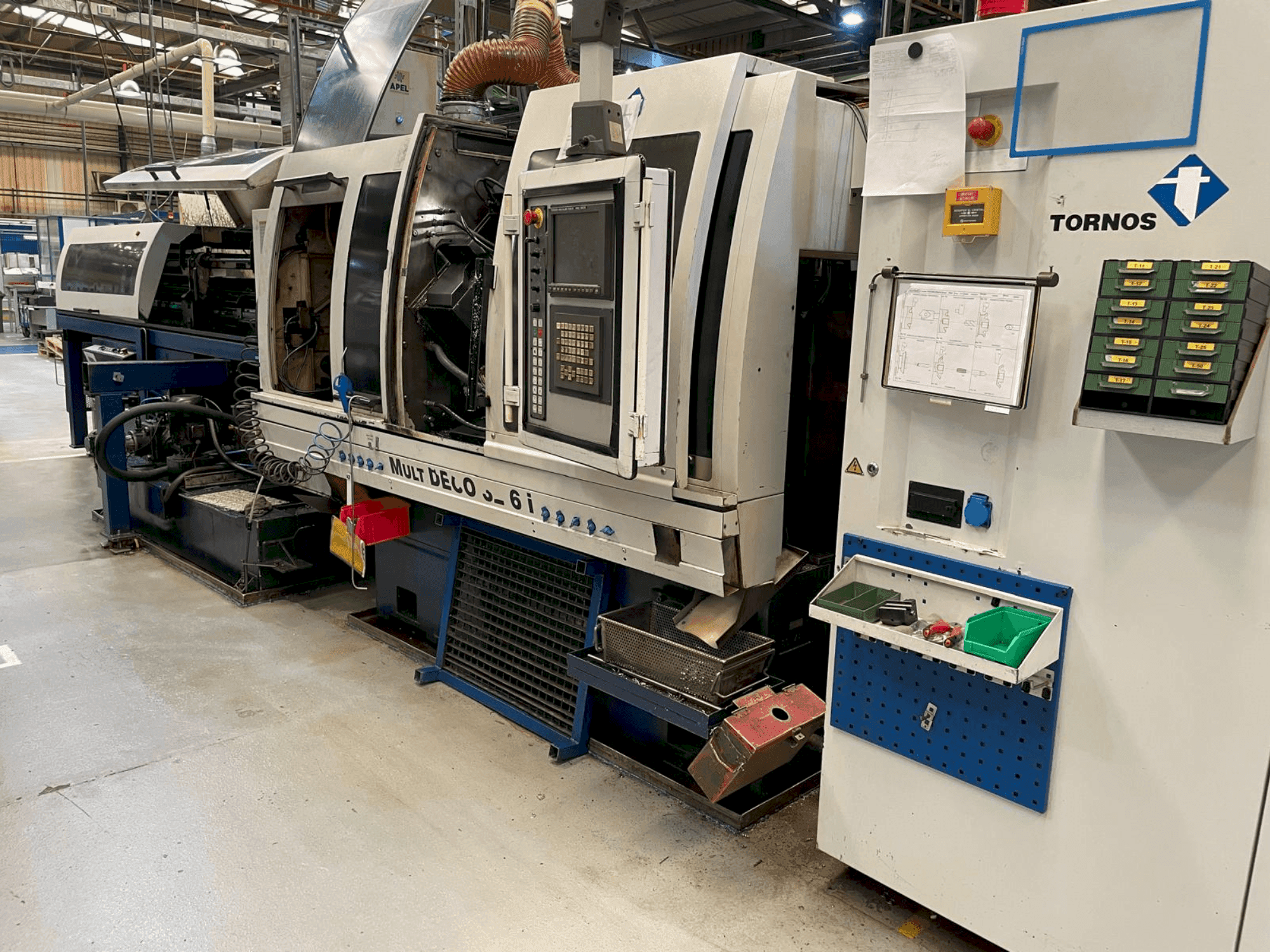 Mašīnas TORNOS MultiDeco 32/6i pretskats