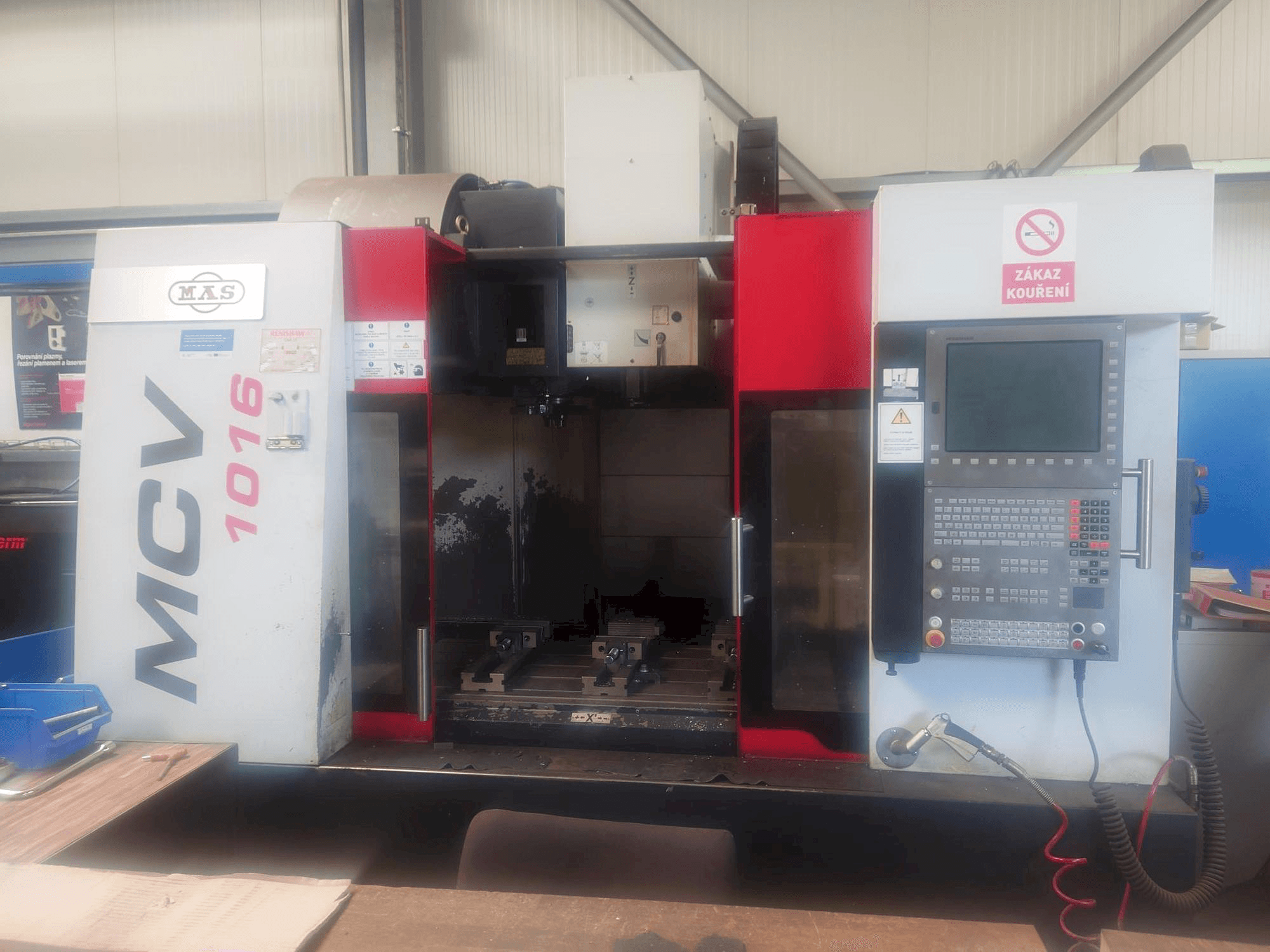 Mašīnas KOVOSVIT MAS MCV 1016 Quick pretskats