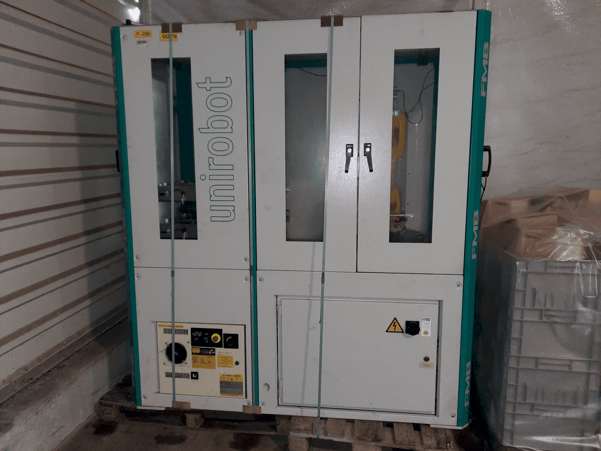Mašīnas FANUC R30-iB Mate A05B-2651-B011 pretskats