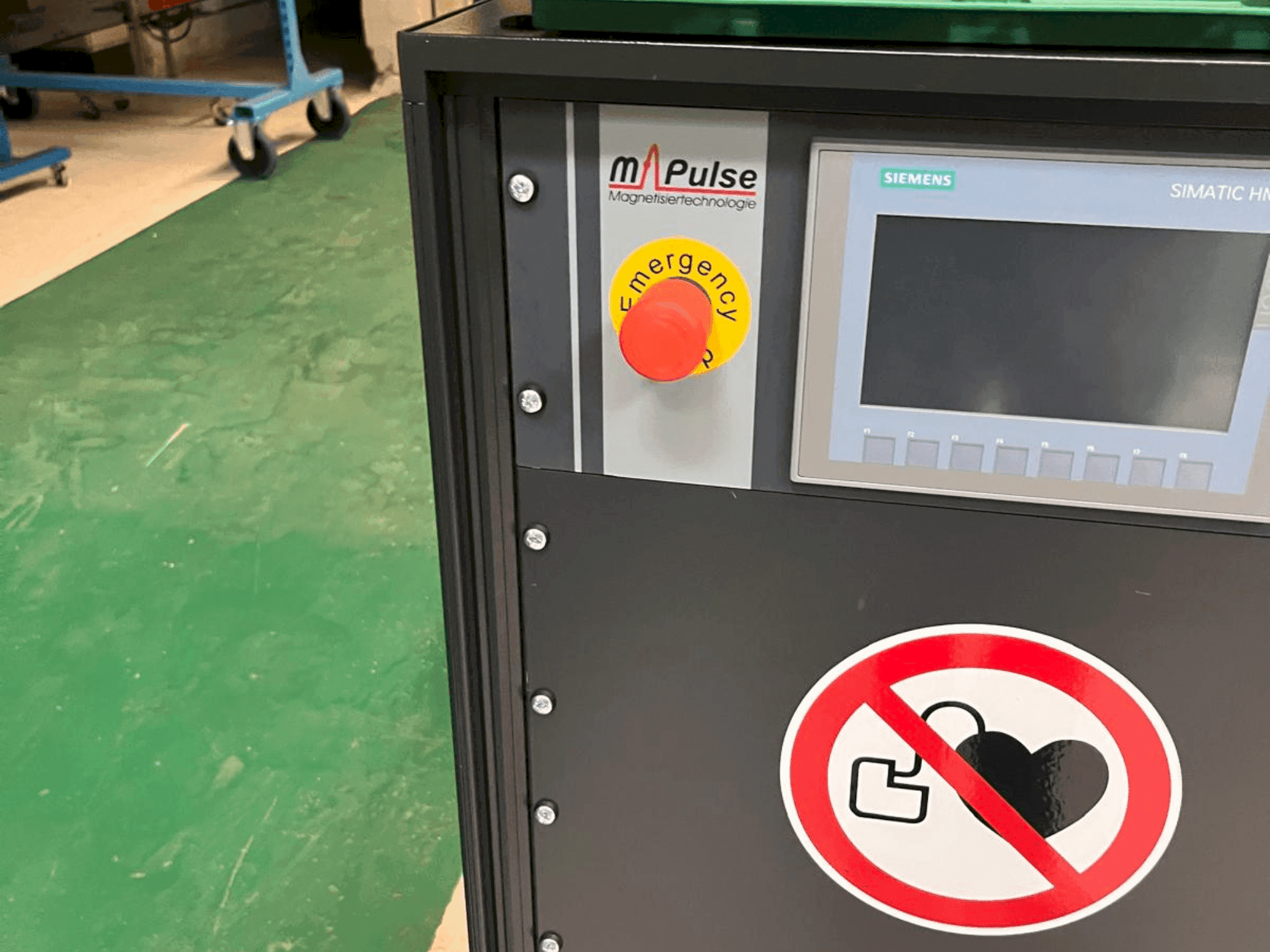 Mašīnas M-PULSE 2k6e pretskats