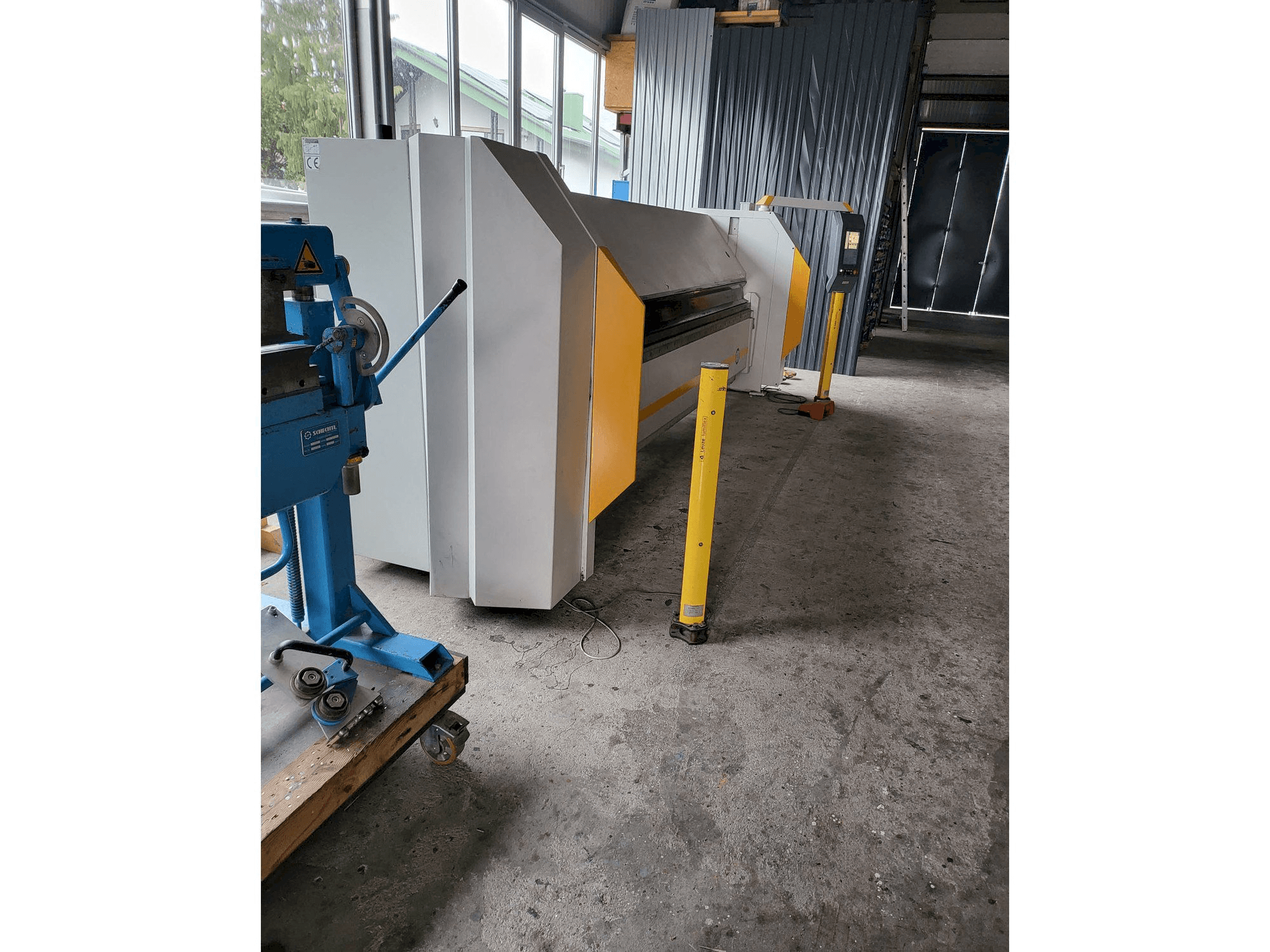 Mašīnas RAS FLEXIbend 73.40 skats no kreisās puses