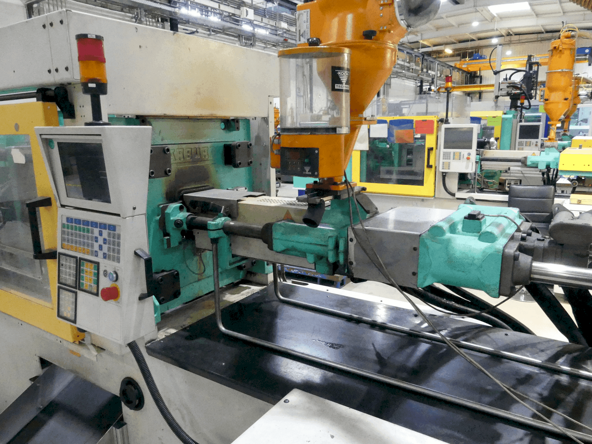 Mašīnas Arburg 420C-1000-250 pretskats