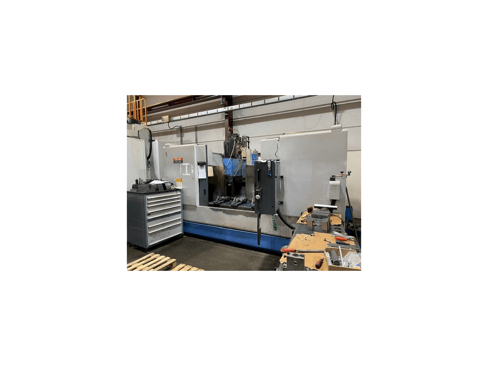 Mašīnas Mazak VTC-20C pretskats